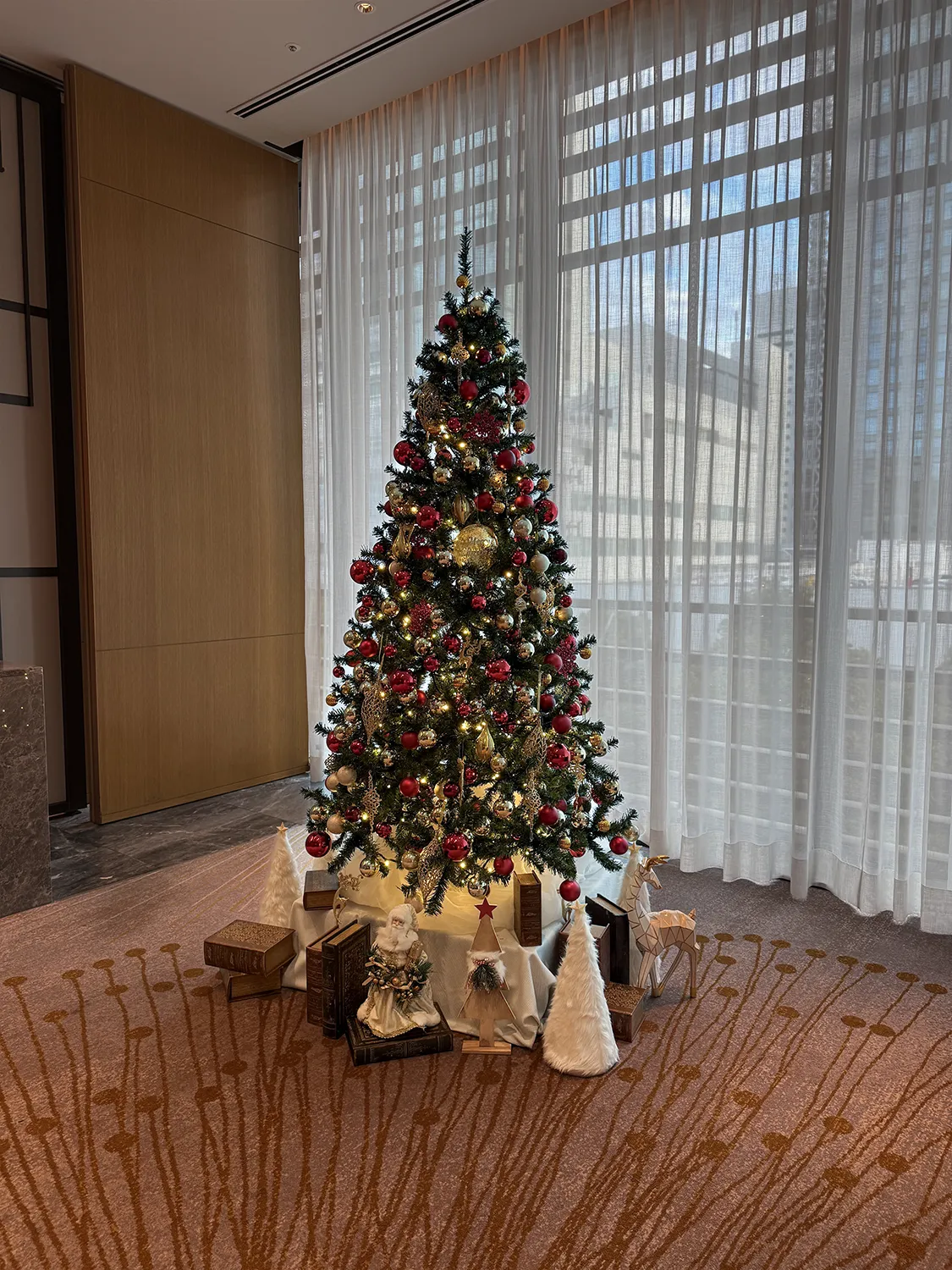 中型クリスマスツリー